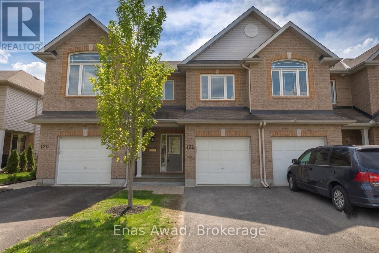 Property Photo:  122 Talltree Crescent  ON K2S 0B1 