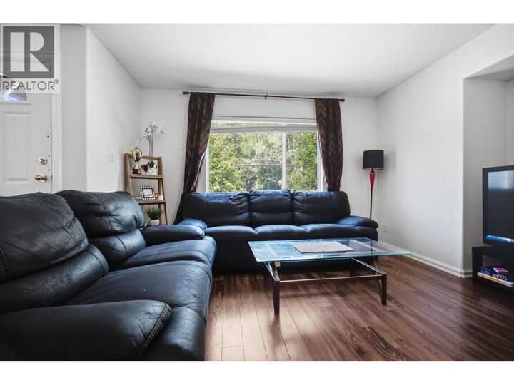 Property Photo:  4449 Park Avenue  BC V8G 1T8 