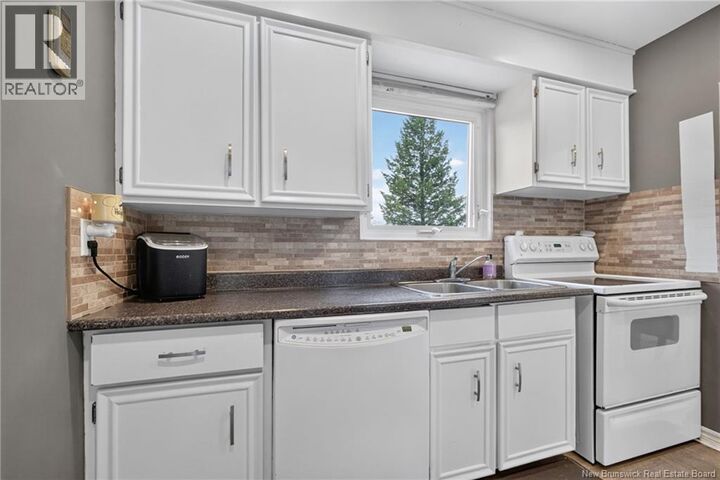 Property Photo:  47 Willowbend Drive  NB E1A 2L9 