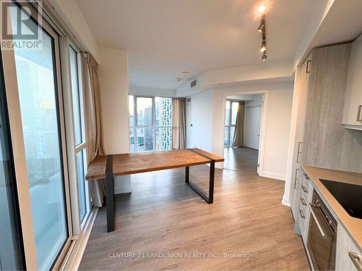 Property Photo:  77 Mutual Street  ON M5B 2A9 