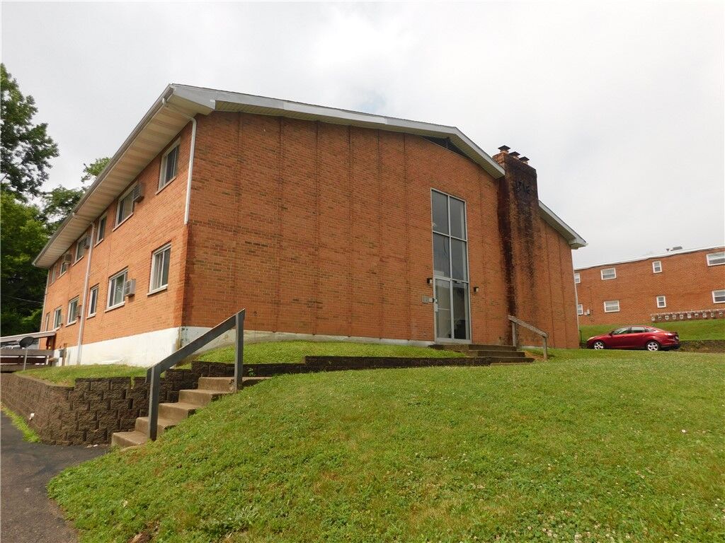 Property Photo: 1718 Radio Road M OH 45403