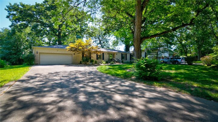 Property Photo:  5224 Yavapai Drive  IL 62535 