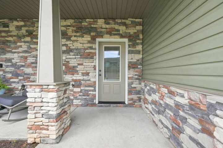 Property Photo:  1727 Sound Haven Court  FL 32566 