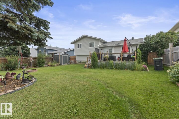 Property Photo:  1303 12 Street  AB T9M 1L1 