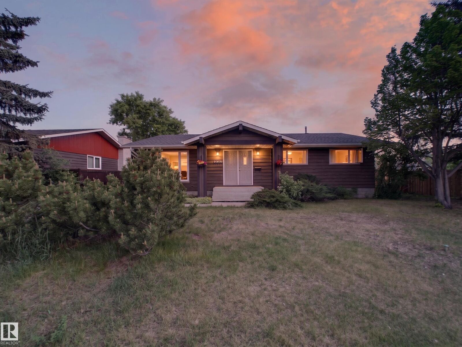 Property Photo: 18416 90 Avenue NW AB T5T 1N7