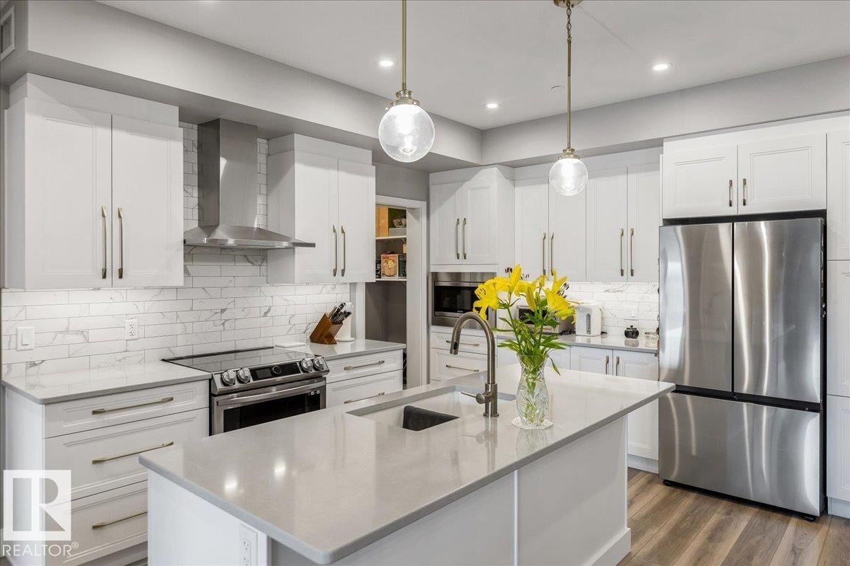 Property Photo:  7463 May Common NW 428  AB T6R 0X1 