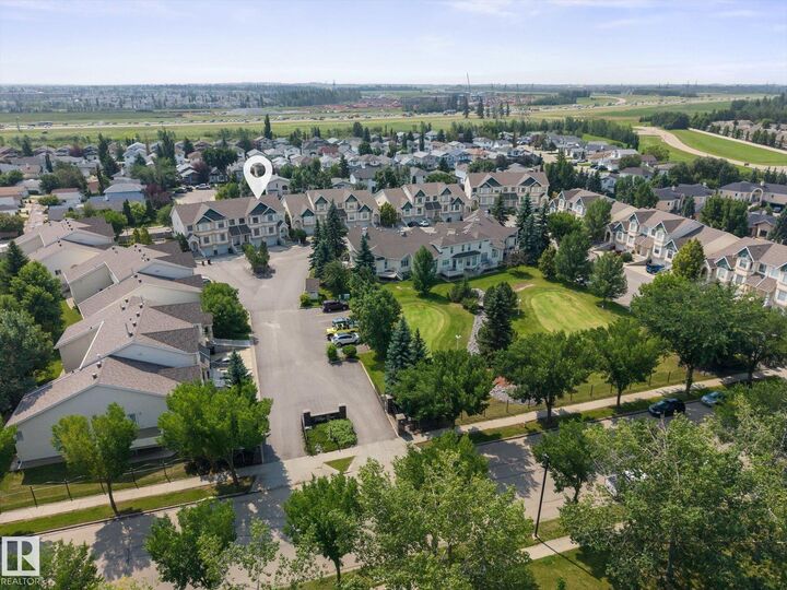 Property Photo: 11717 9B Avenue NW 15 AB T6J 7B7