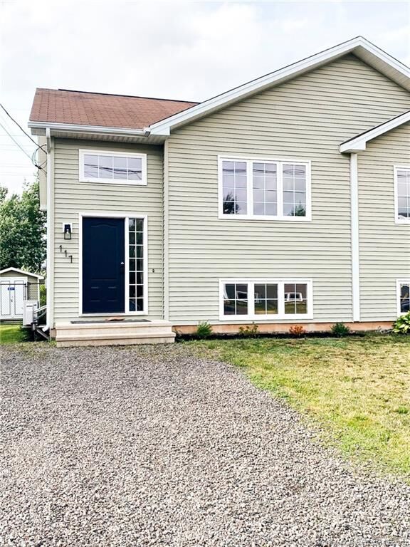 117 Clarendon Drive — photo 1