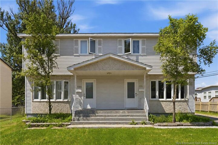 234-236 Ayer Avenue — photo 1