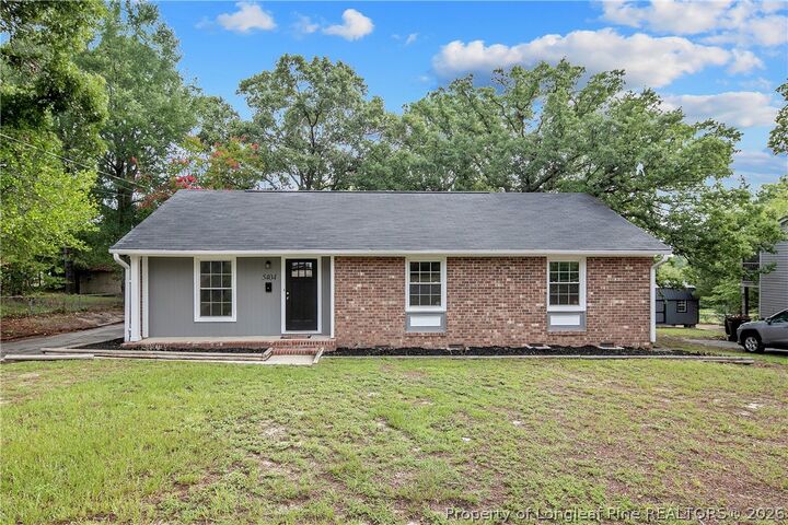 Property Photo:  5404 Sandstone Drive  NC 28311 