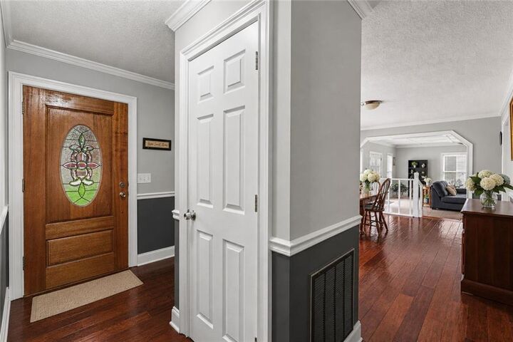 Property Photo: 6 Bluebird Lane GA 30176