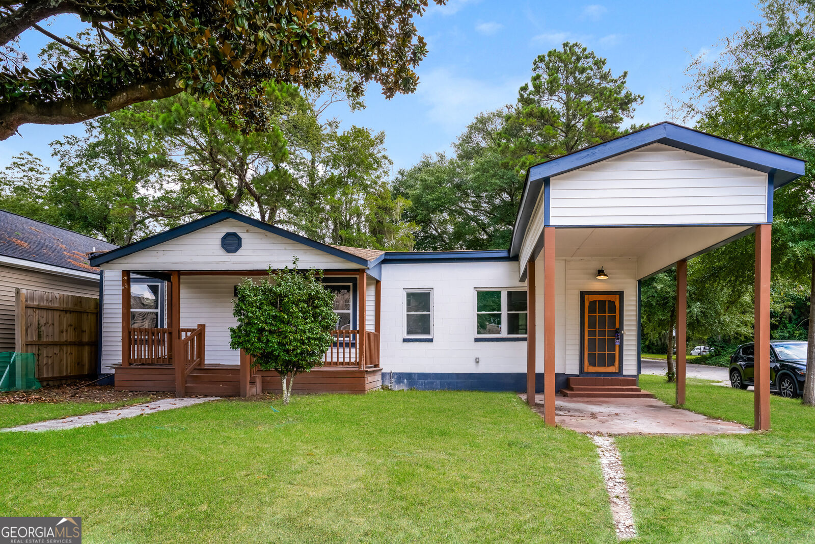 Property Photo: 5213 Dillon Avenue GA 31405