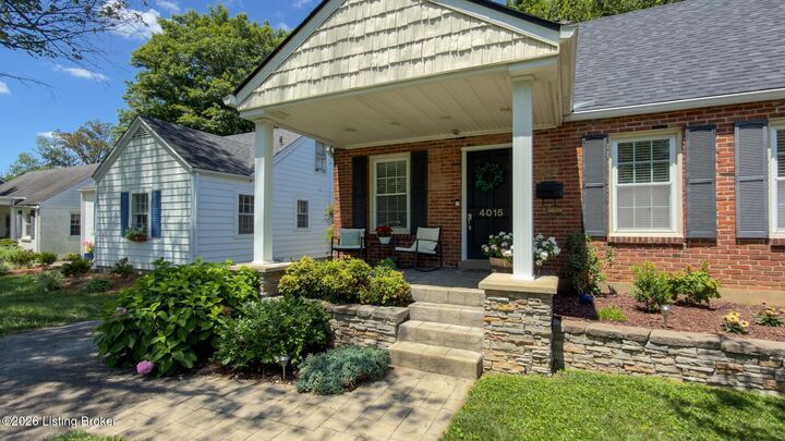 Property Photo: 4015 Springhill Rd KY 40207
