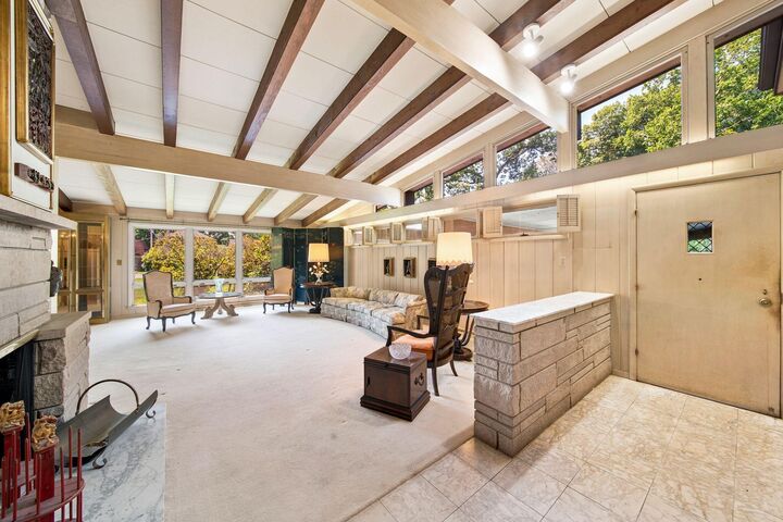 Property Photo:  301 Kenwood Place  IN 46360 