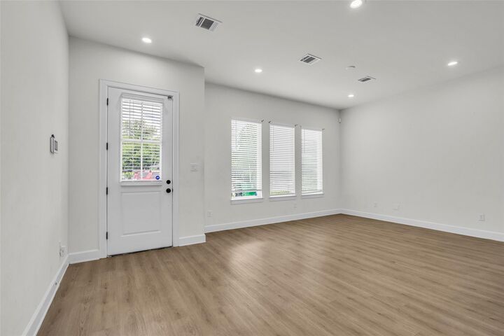 Property Photo:  3829 Goodhope Street A  TX 77021 