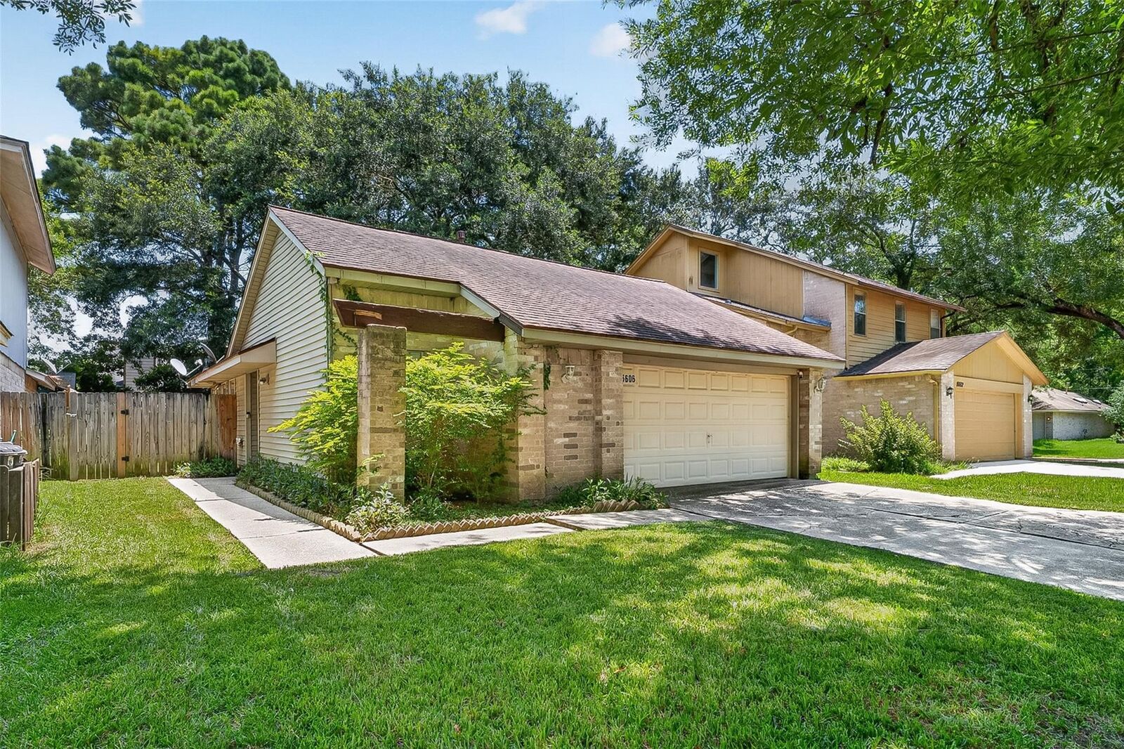 Property Photo: 16606 Quiet Trail Drive TX 77396