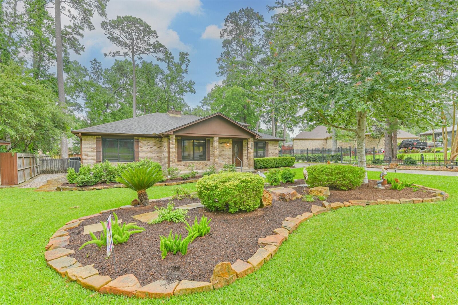 Property Photo:  252 Springs Edge Drive  TX 77356 