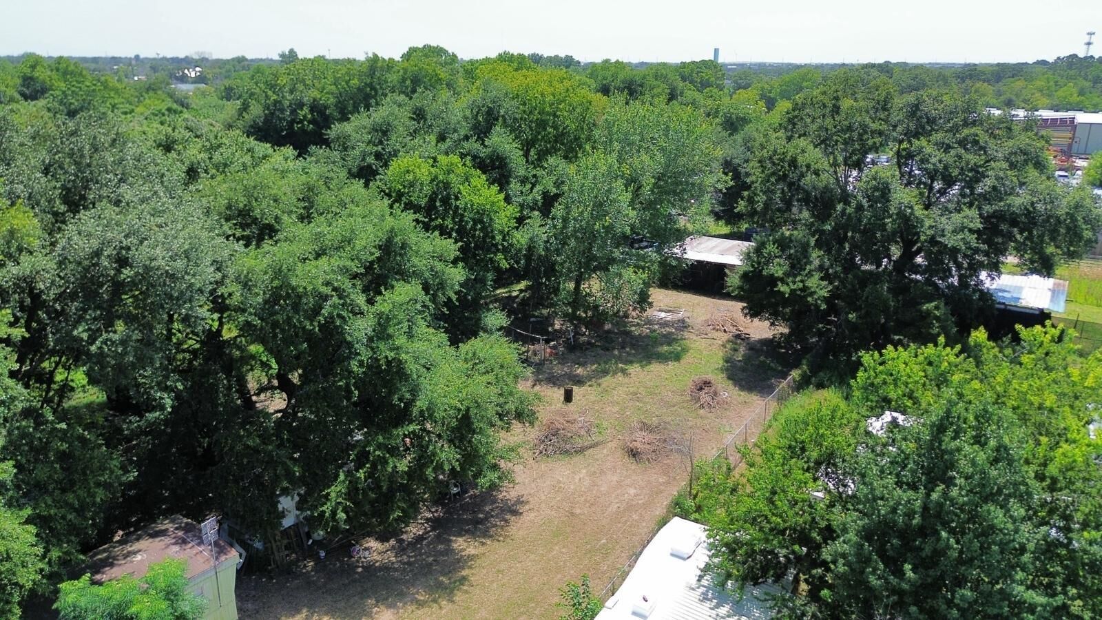 Property Photo:  13043 Ann Louise Road  TX 77086 