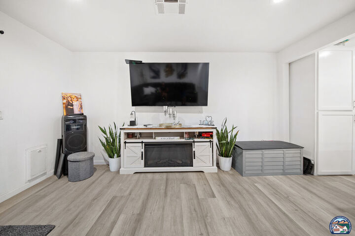 Property Photo: 1637 Southwind Dr CA 92243