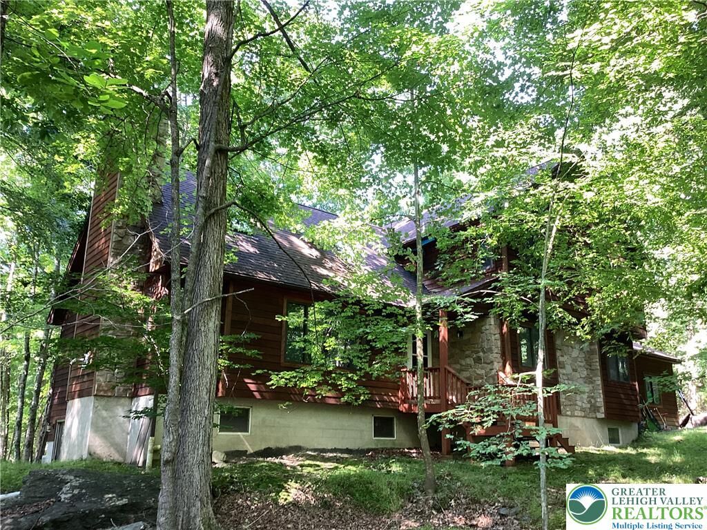 Property Photo:  179 Shawnee Valley Drive  PA 18302 
