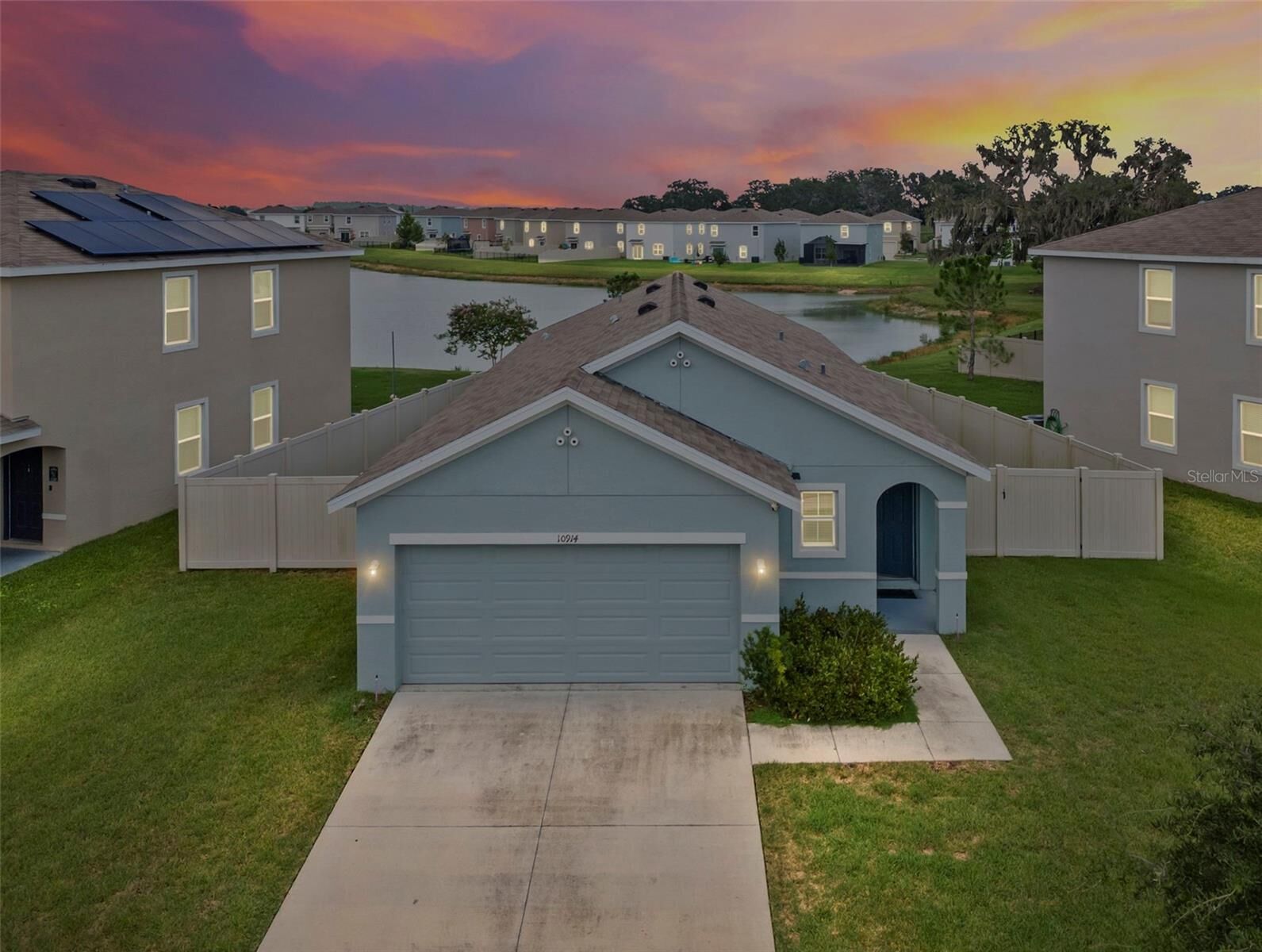 Property Photo:  10914 Penny Gale Loop  FL 33576 