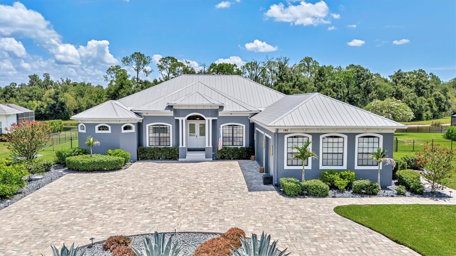 Property Photo: 1911 148th Court E FL 34212