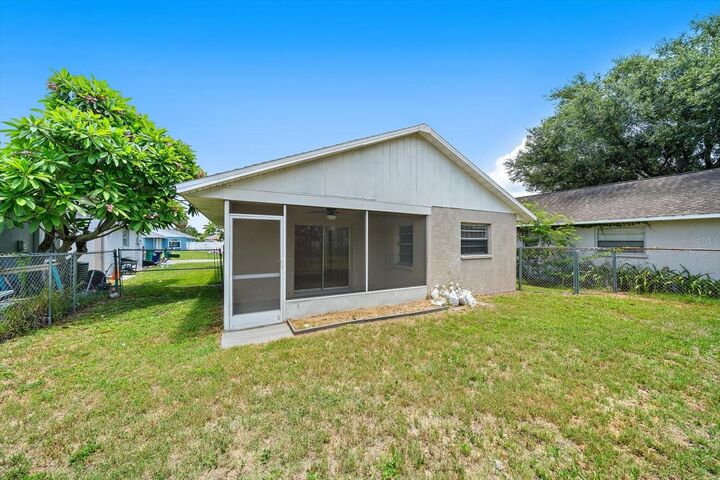 Property Photo: 1521 13th Street W FL 34221