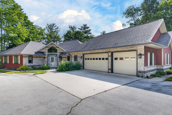 Property Photo: W3741 Sumac Rd WI 53085