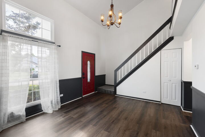 Property Photo:  3318 Southport Drive  IL 60042 