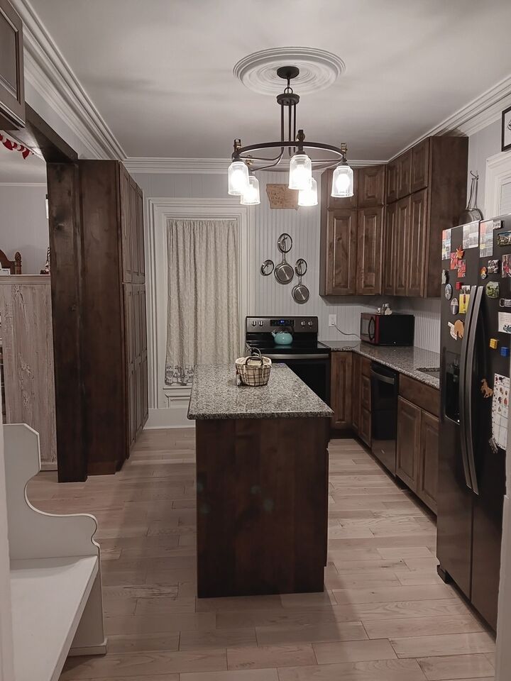 Property Photo: 509 S Madison Street IL 61270