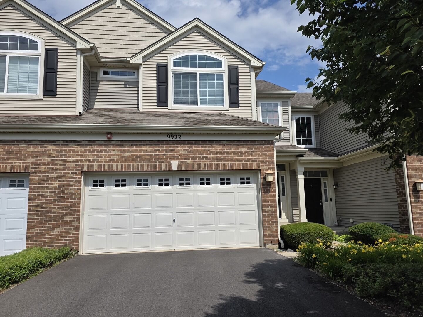 Property Photo:  9922 Cummings Street  IL 60142 