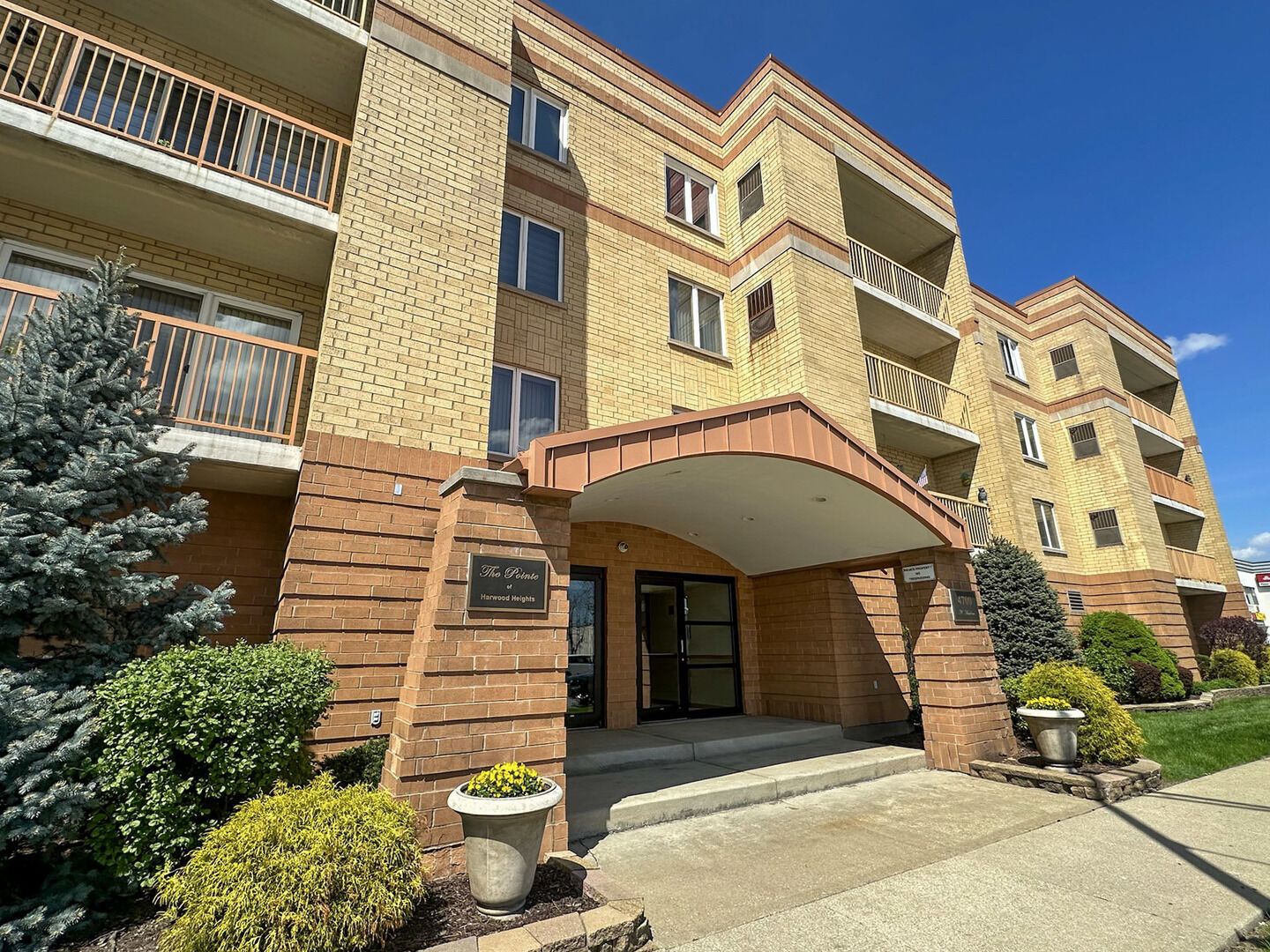 Property Photo: 4700 N Harlem Avenue 306 IL 60706