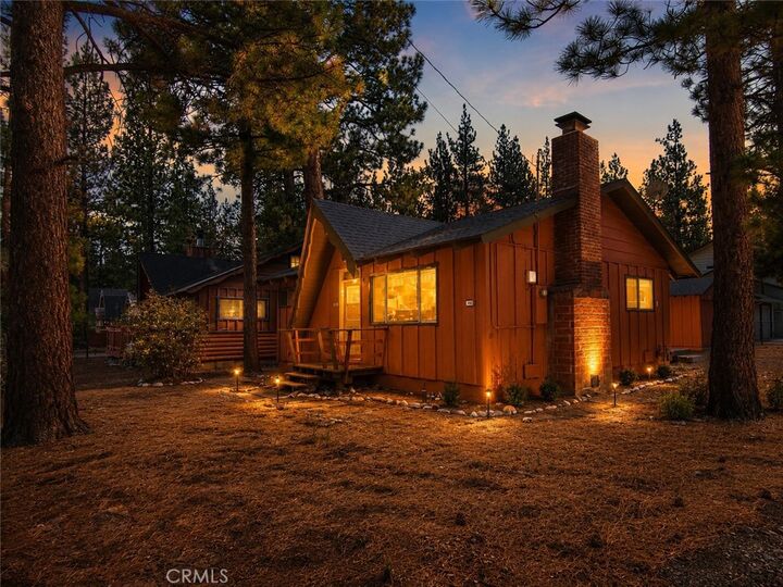 Property Photo:  1040 W Rainbow  CA 92314 