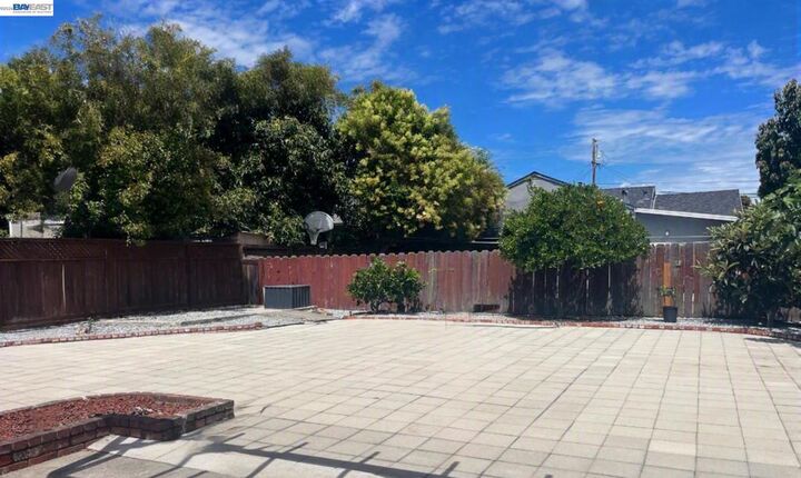 Property Photo:  973 Phillips Way  CA 94541 