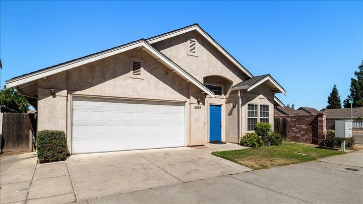 Property Photo: 2005 Eagle Place CA 95240