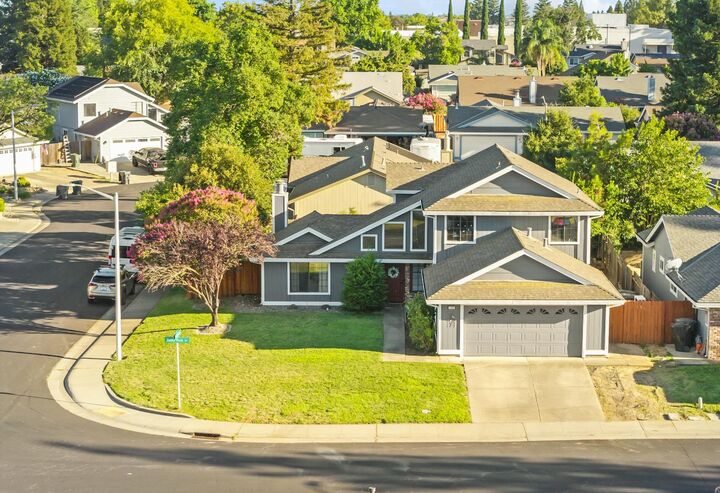 Property Photo:  1030 Betsy Ross Drive  CA 95747 