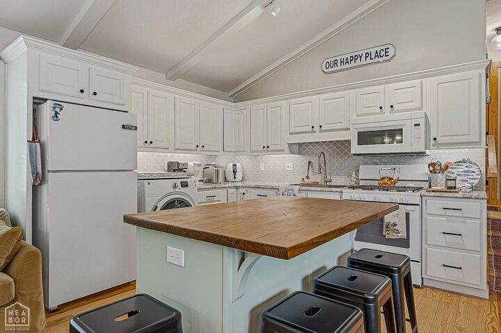 Property Photo:  161 E Lake Shore  AR 72529 