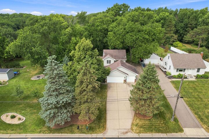 Property Photo:  3393 Owasso Street  MN 55126 