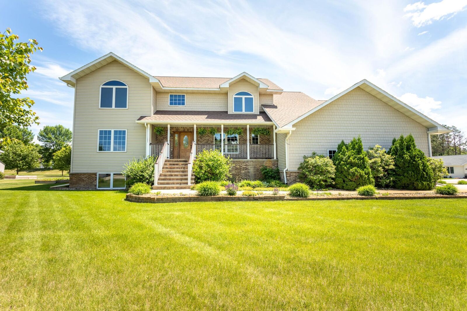 Property Photo: 3021 Pinewood Lane NE MN 56308