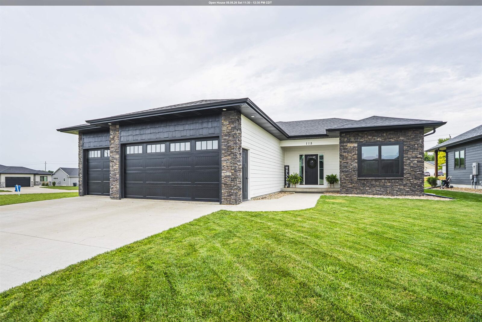 Property Photo:  115 19th St SE  IA 51031 