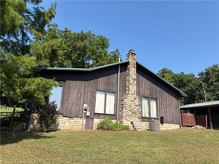 Property Photo: 2046 Hwy 268 AR 72687