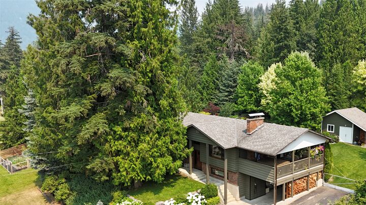 Property Photo: 1664 Birch Drive BC V0E 2S1
