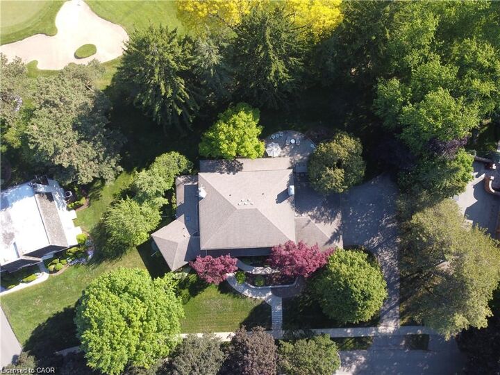 Property Photo:  61 Huntley Crescent  ON N2M 2R4 