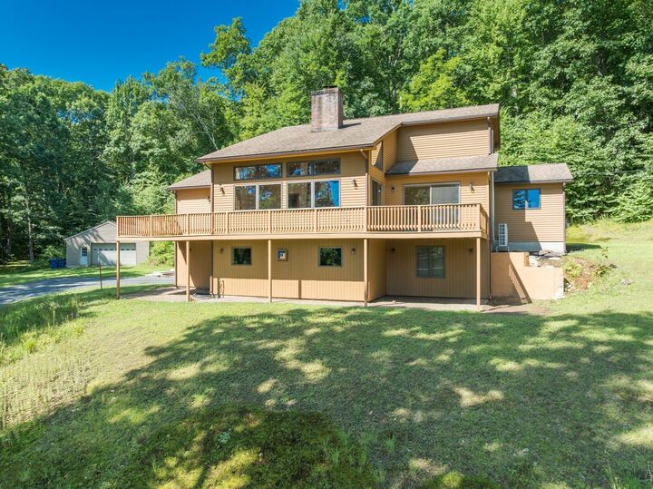 Property Photo: 35 Old Stagecoach Dr MA 01057