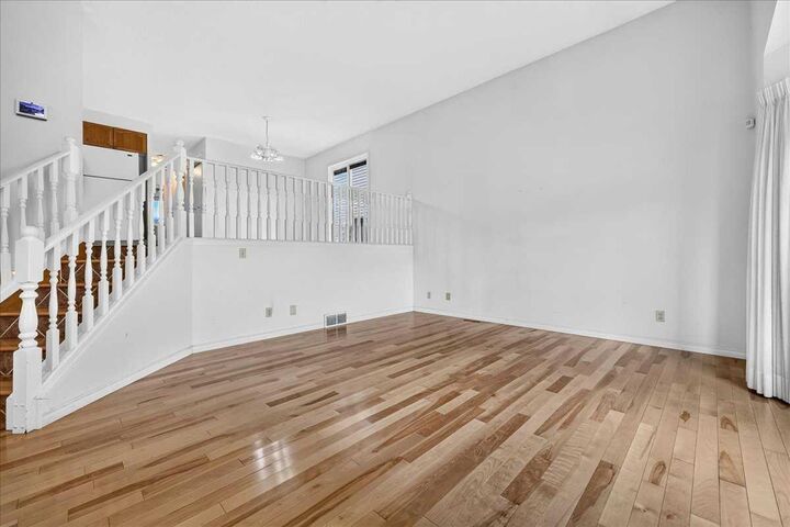 Property Photo: 67 Rivercrest Circle SE AB T2C 4G4