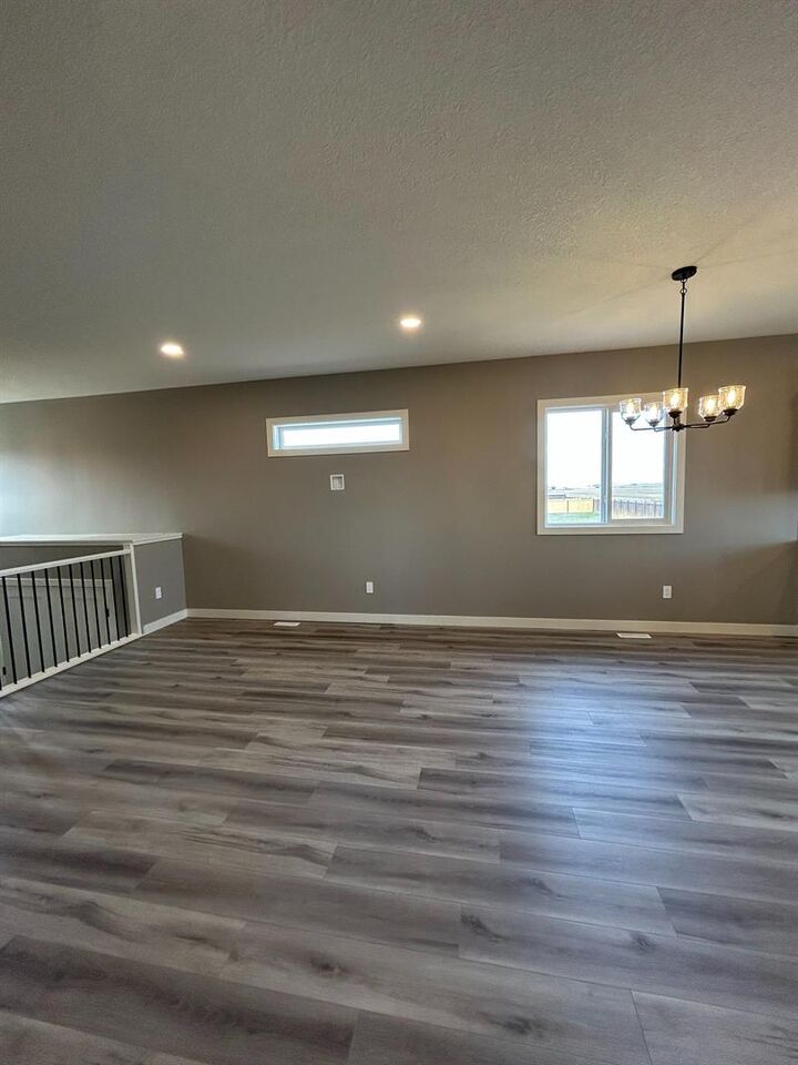 Property Photo: 11410 Wisteria Court AB T8V 6T5