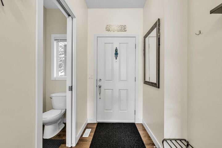 Property Photo:  43 Sage Hill Common NW  AB T3R 0J6 