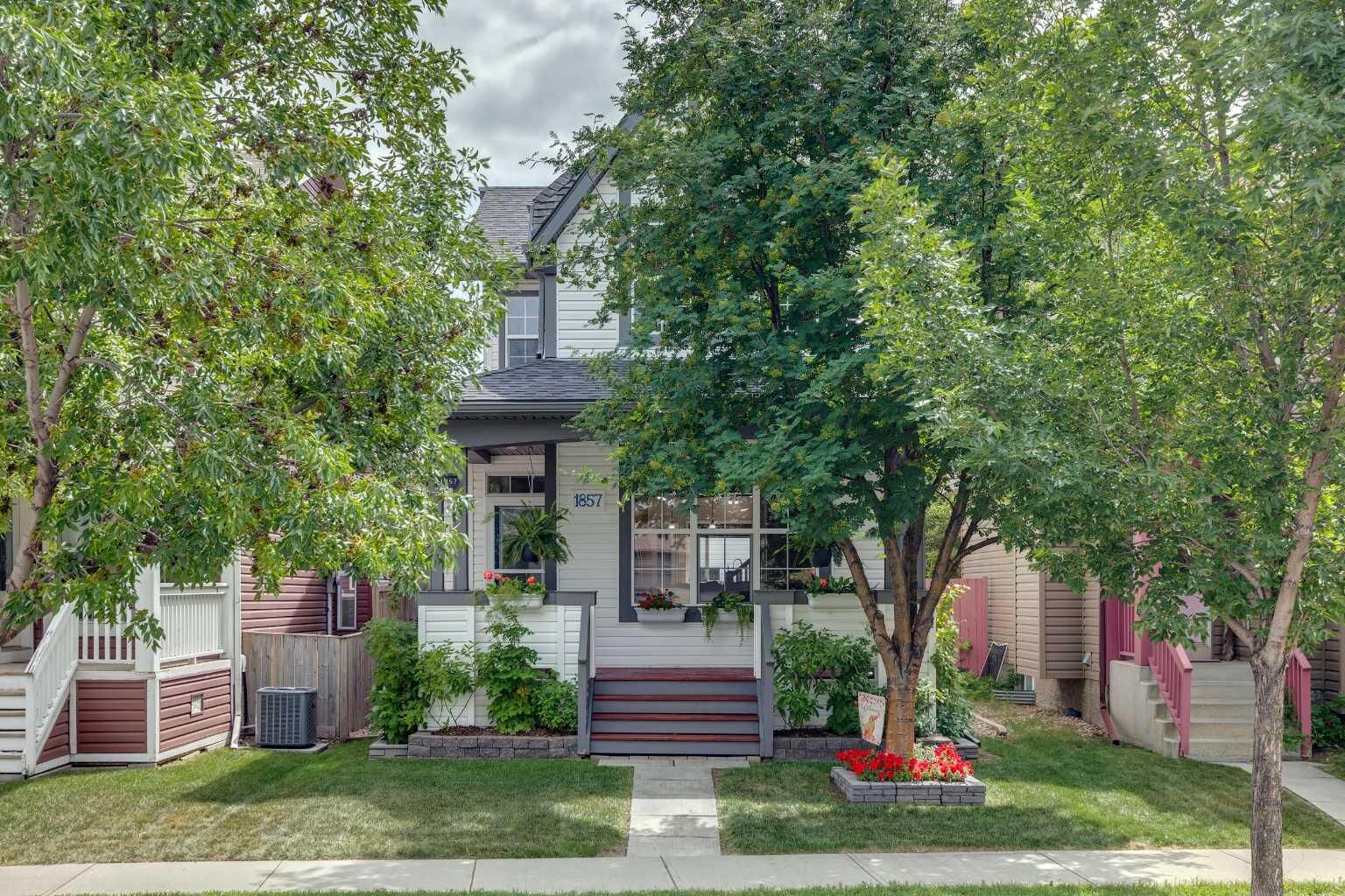 Property Photo: 1857 New Brighton Drive SE AB T2Z 4X1