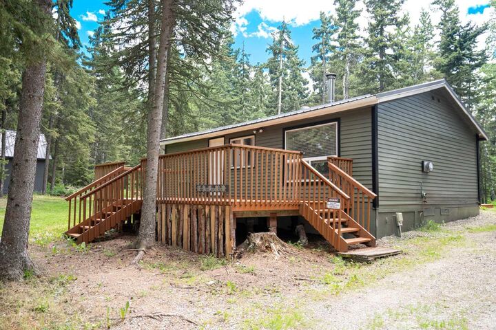 Property Photo:  125 Eagle Ridge Drive  AB T0M 0M0 