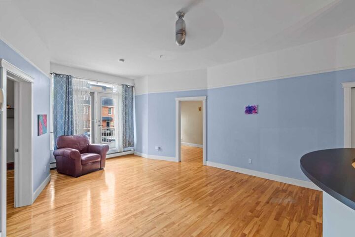 Property Photo:  1410 2 Street SW 210  AB T2R 1R1 